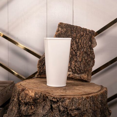 Vase en porcelaine blanc de la marque Sandra Rich