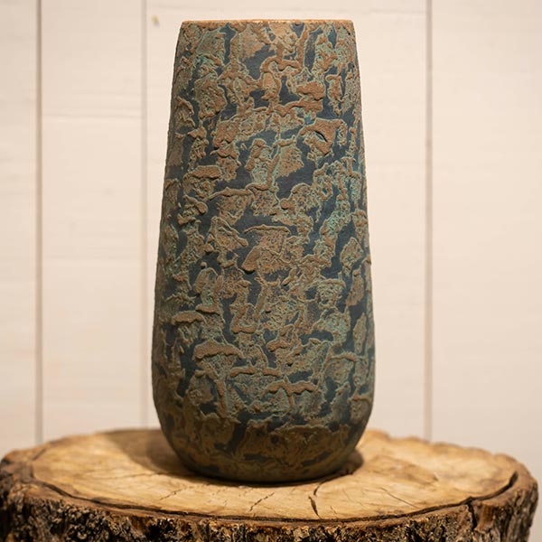 Vase texturé en terre