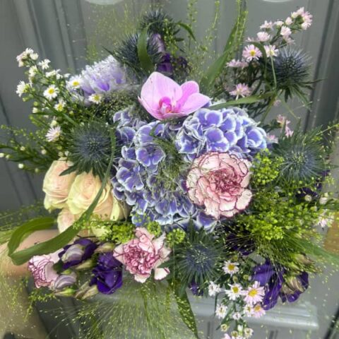 bouquet brume de lavande hortensia et orchidée rose